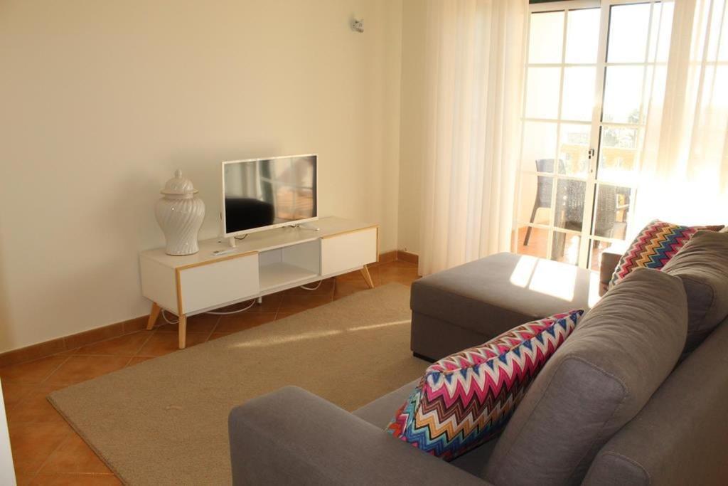 Tac - Queimada Pool & Sea Views Apartment